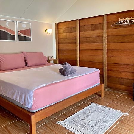 Sunset Beach Resort Weh Сабанг Экстерьер фото