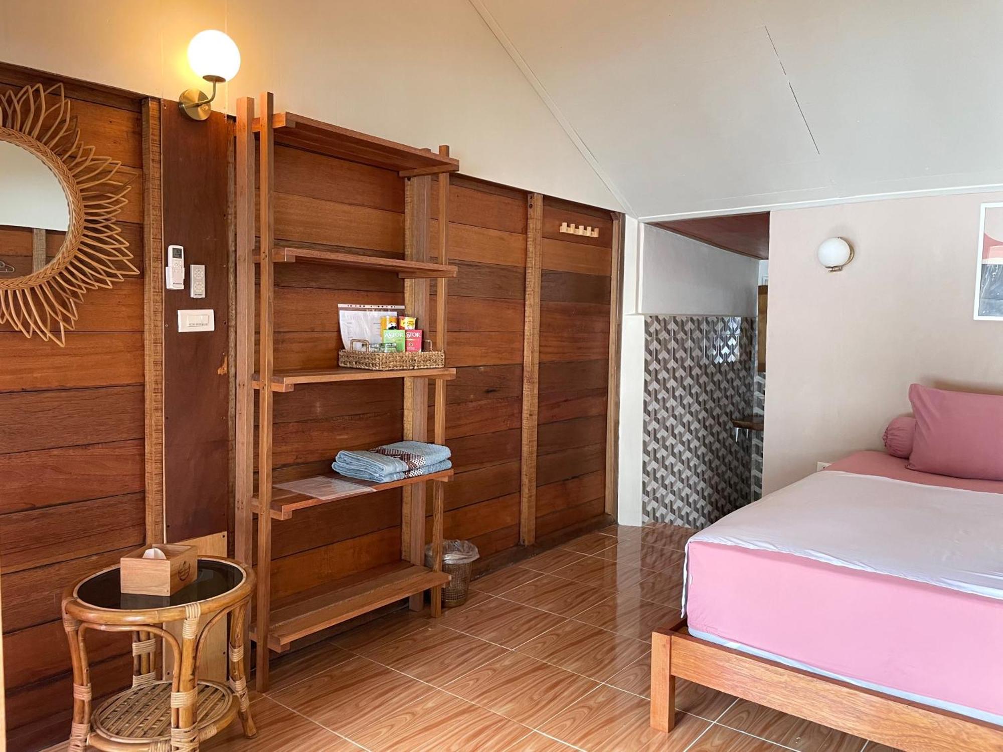 Sunset Beach Resort Weh Сабанг Экстерьер фото